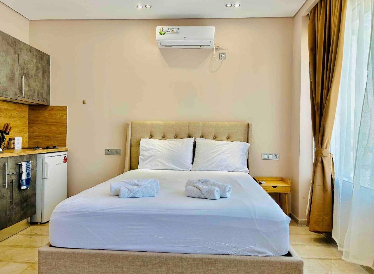 Port Twins Suites No2 Piräus Exterior foto